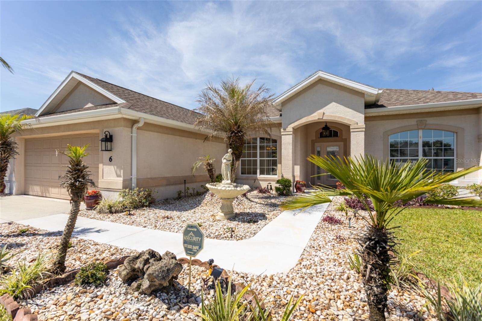 6 Lakewalk Drive, FL