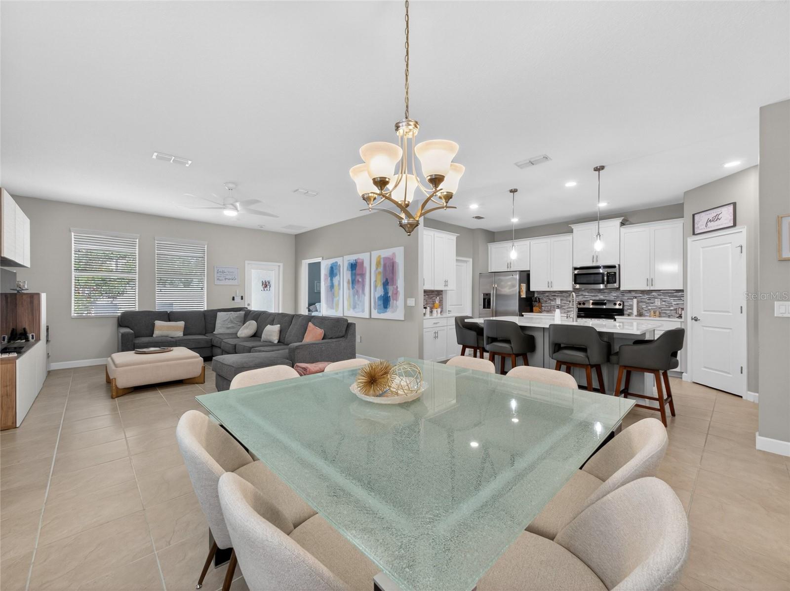 3086 White Horse Court, FL