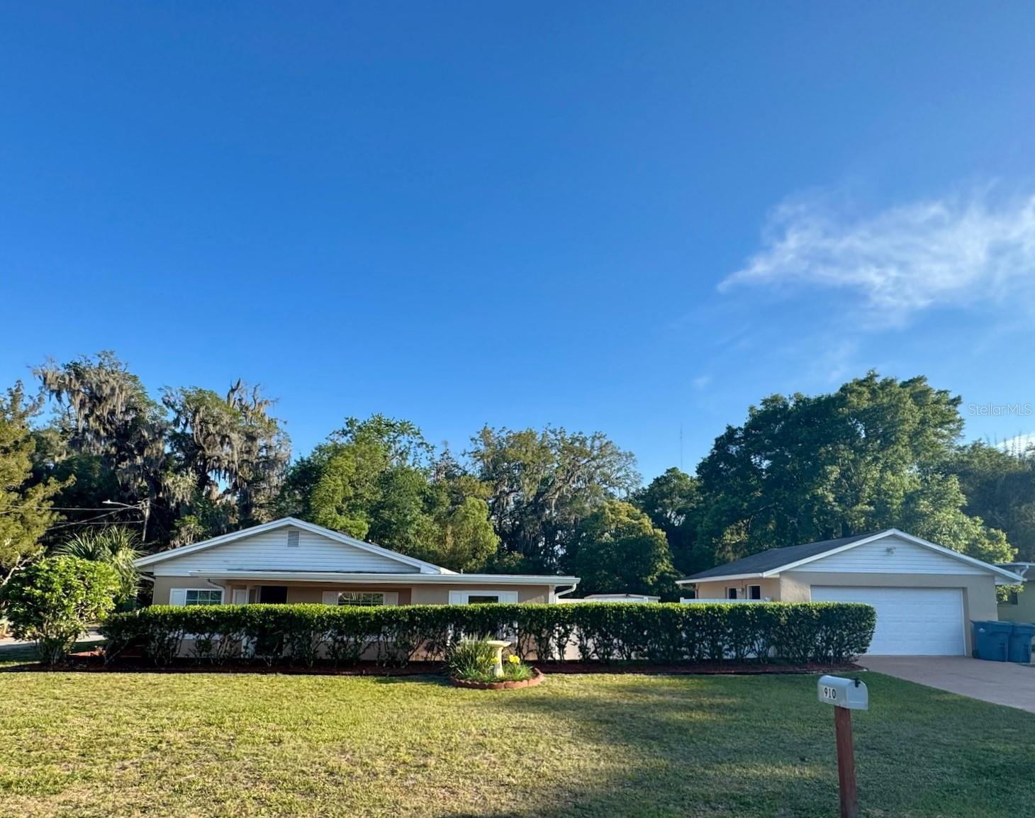 910 W French Ave, FL