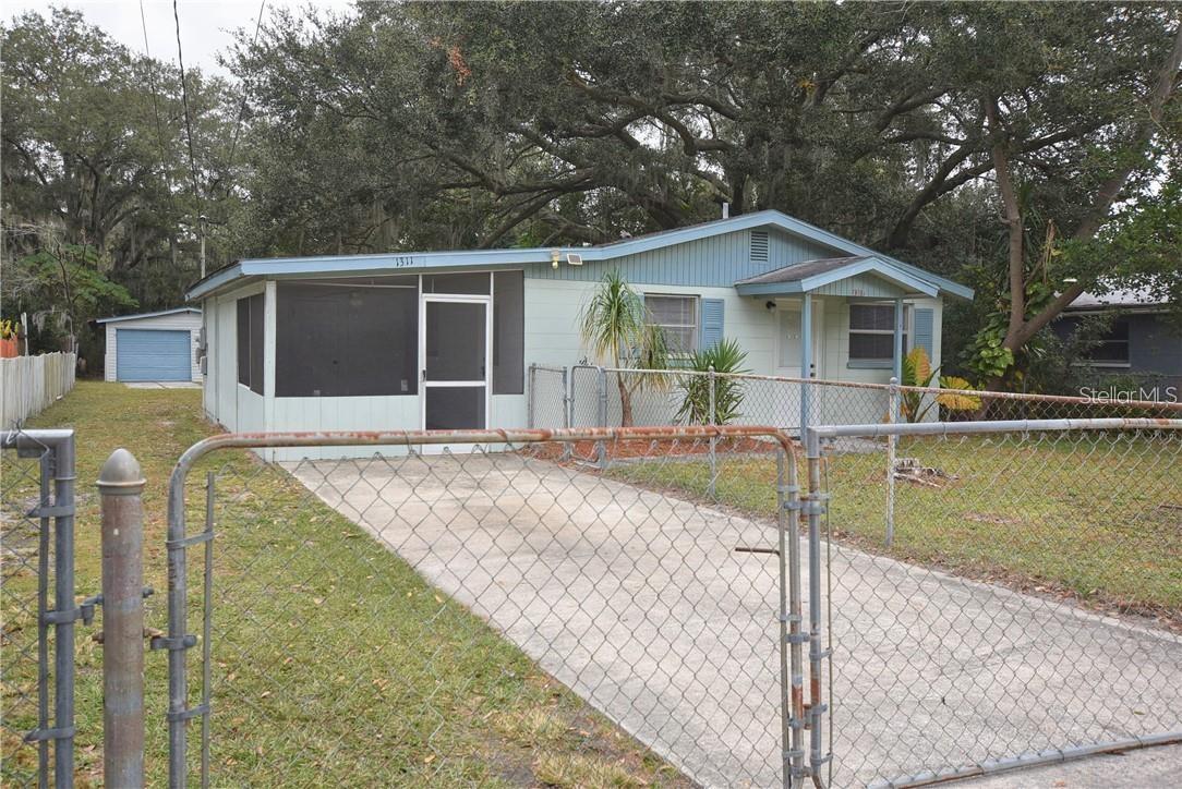 1311 Standish Dr, FL