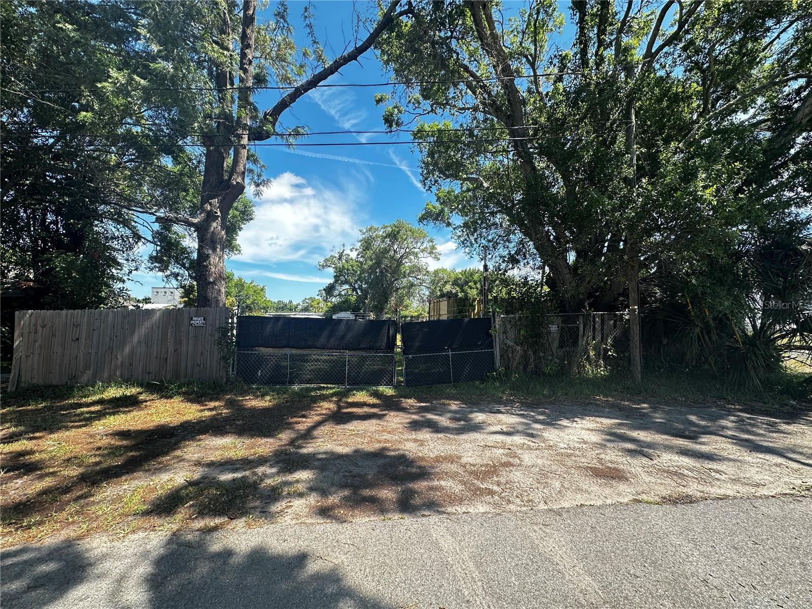 712 Smith St, FL