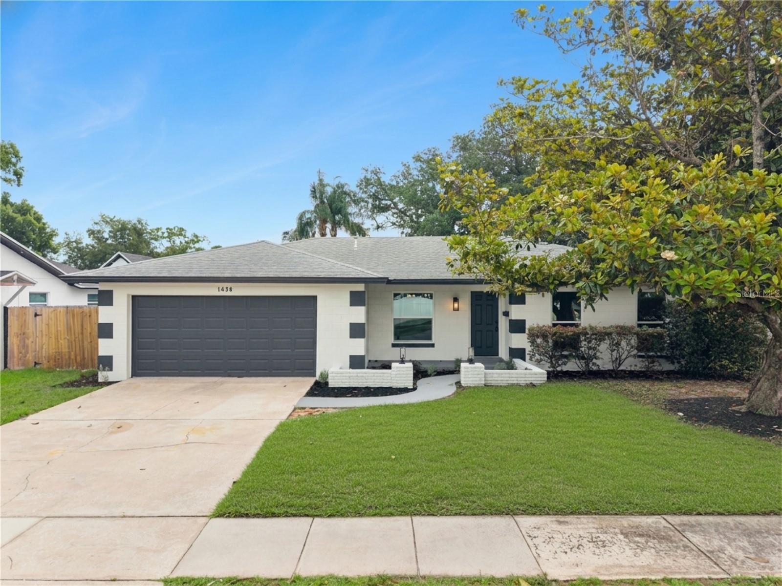 1438 Tierra Circle, FL