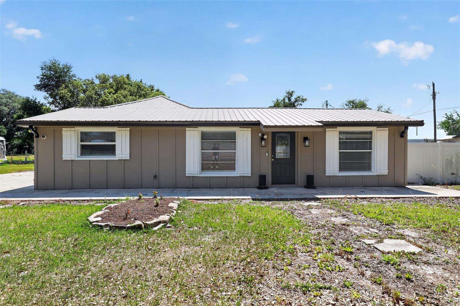 3240 Apfel Rd, FL