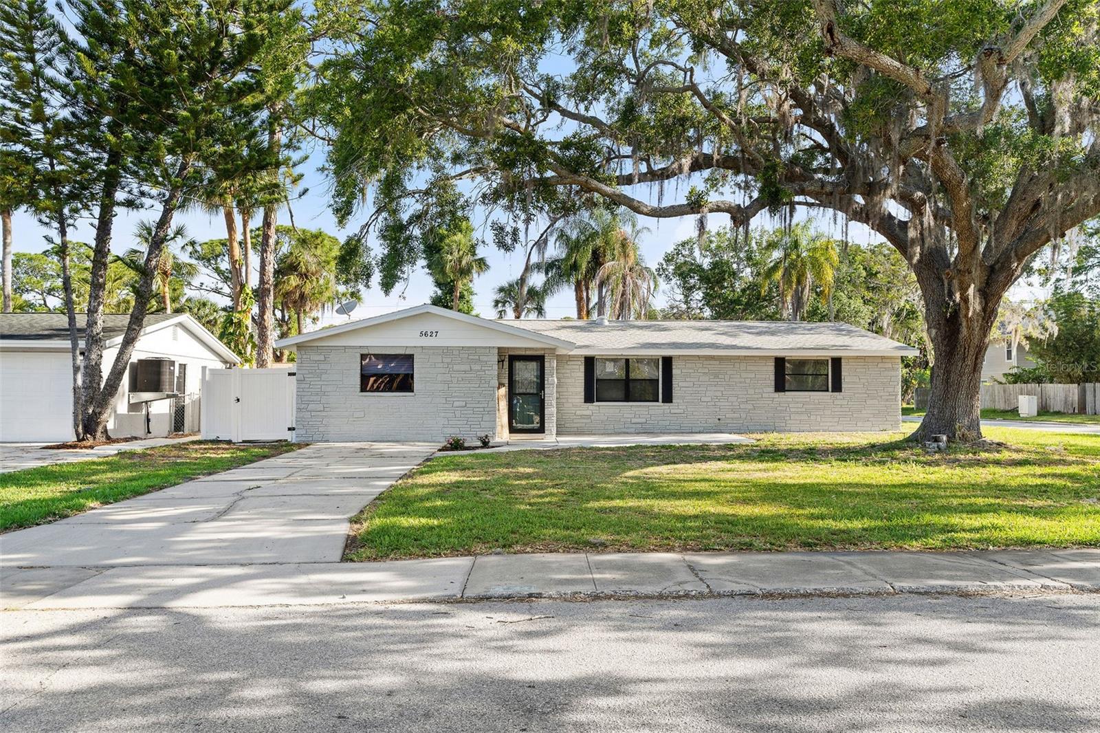 5627 Quist Dr, FL