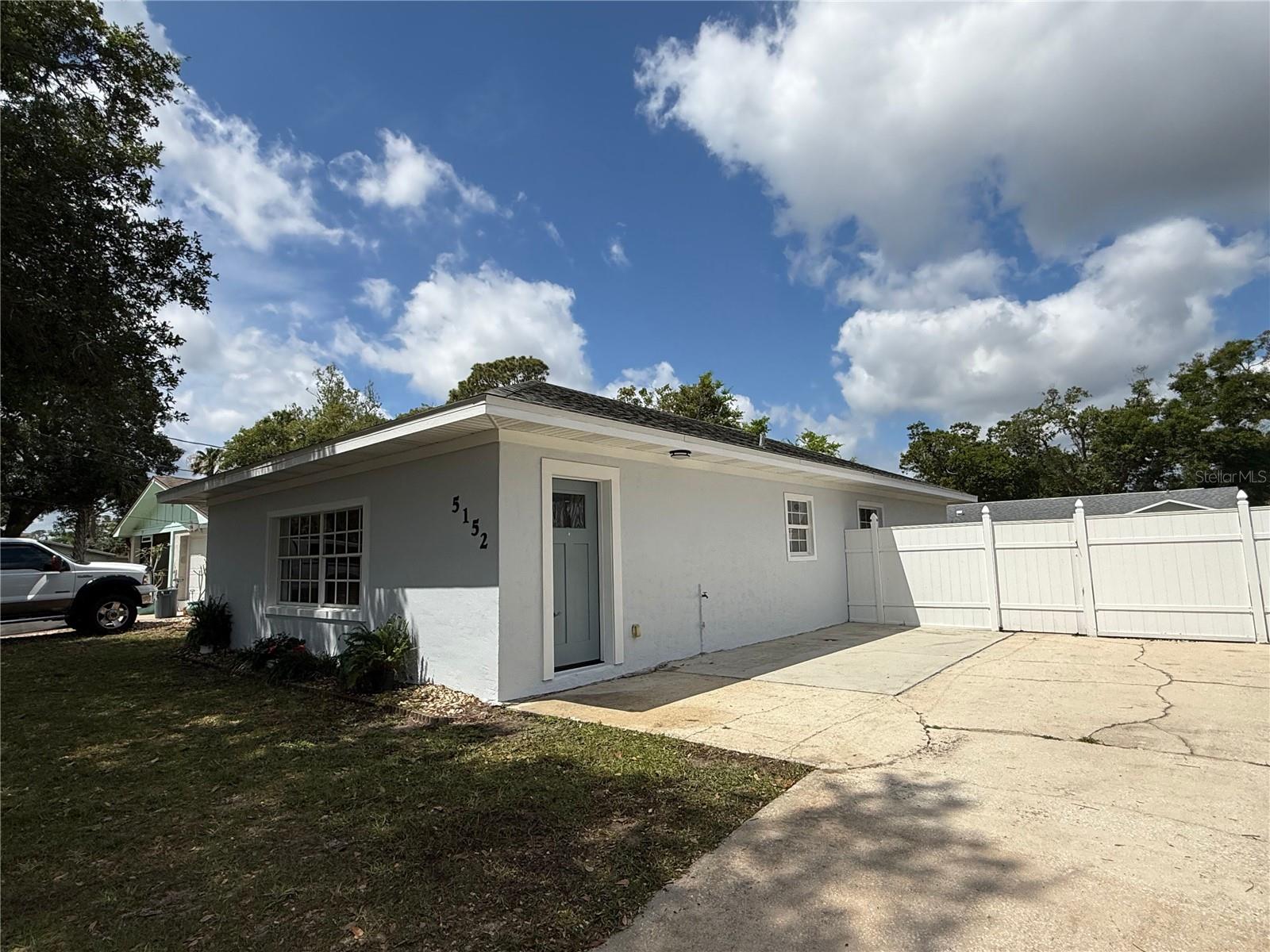 5152 Isabelle Ave, FL