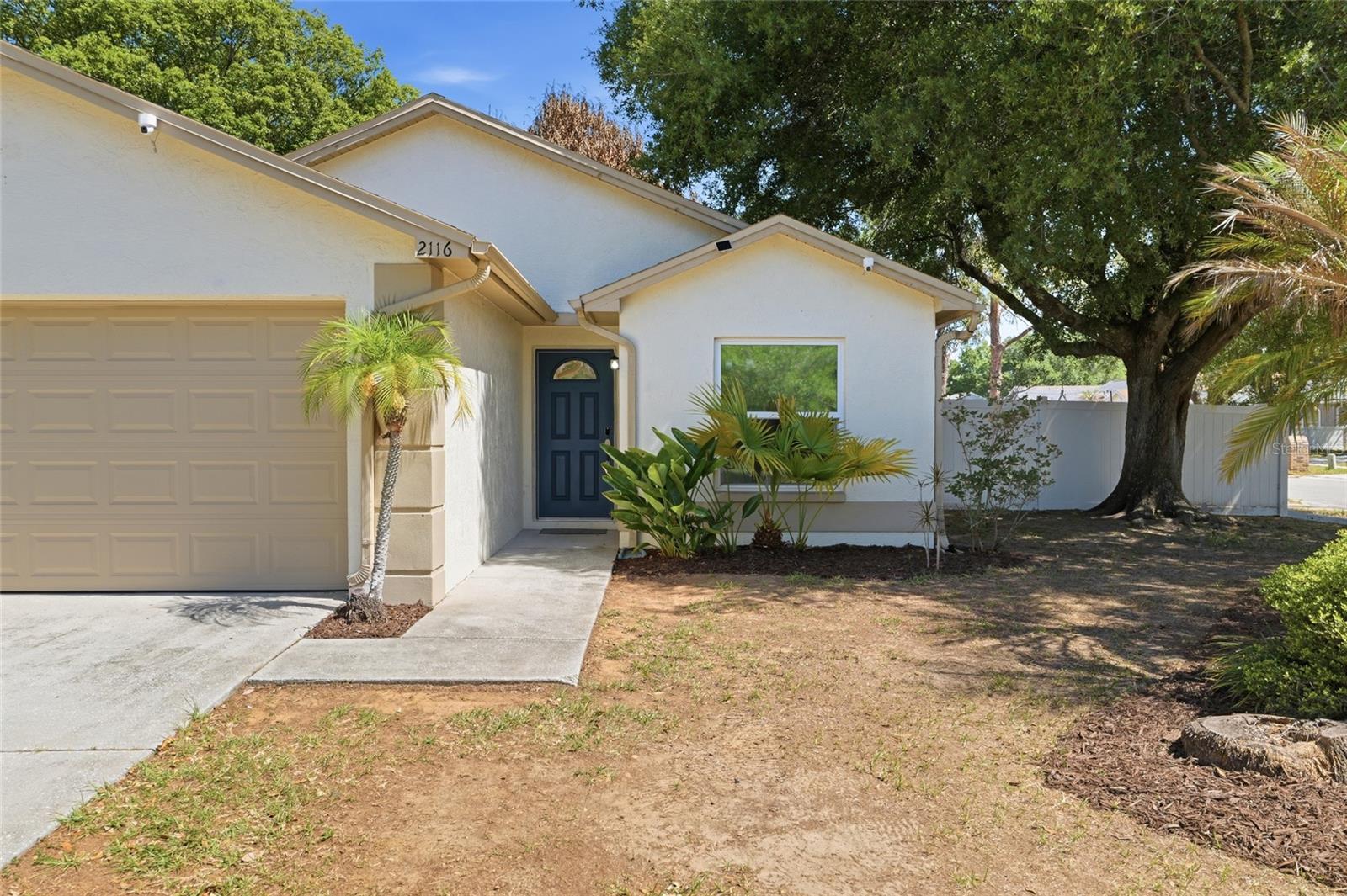 2116 Intervista Ln, FL
