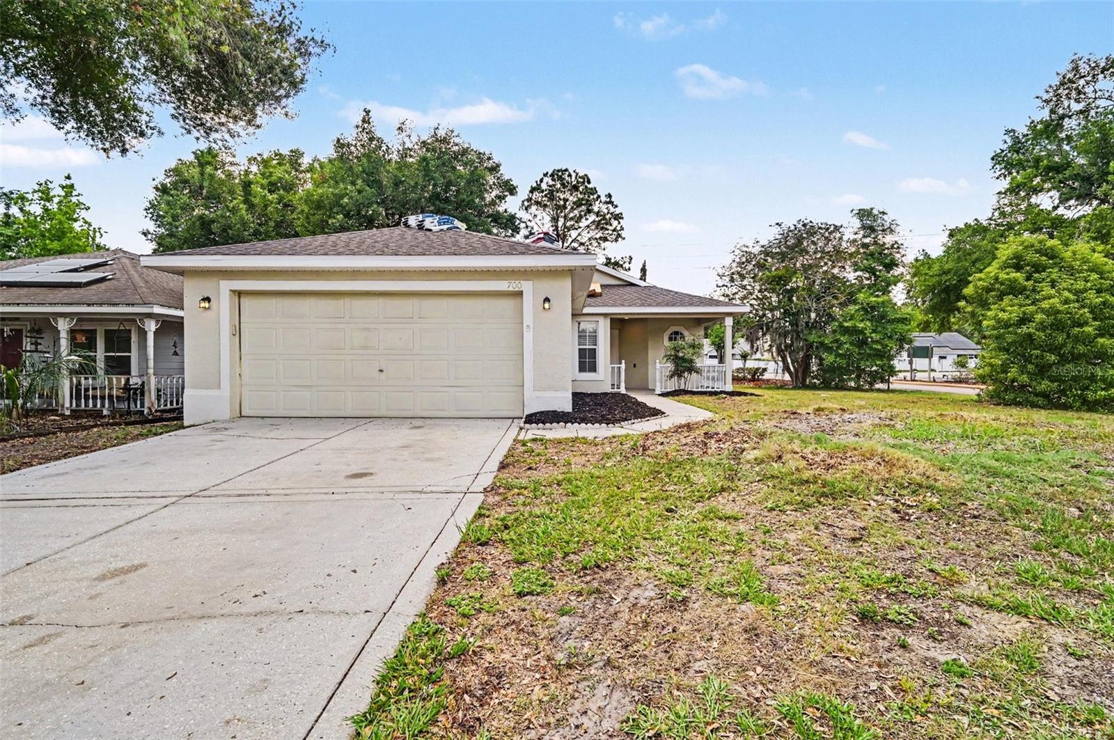 700 Kenmoore Court, FL