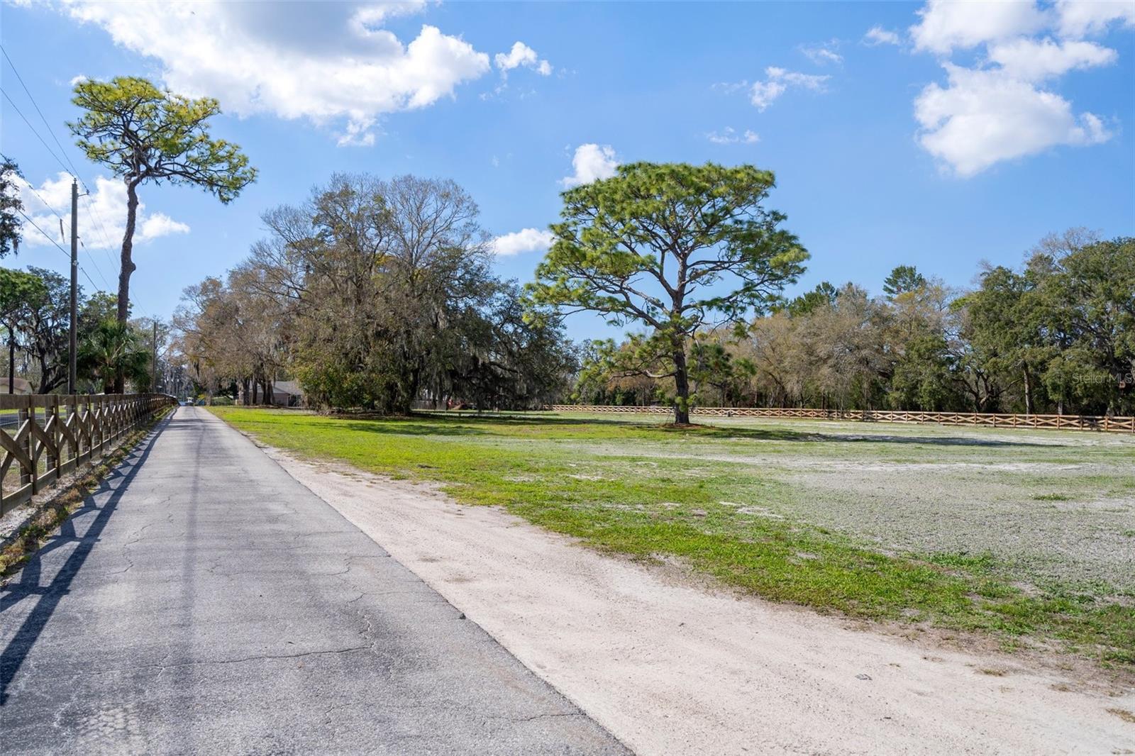 19804 Hiawatha Road, FL
