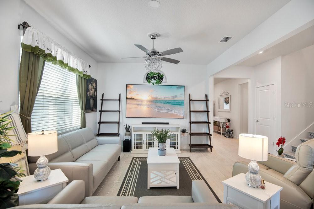 1457 Grand Palm Drive, FL