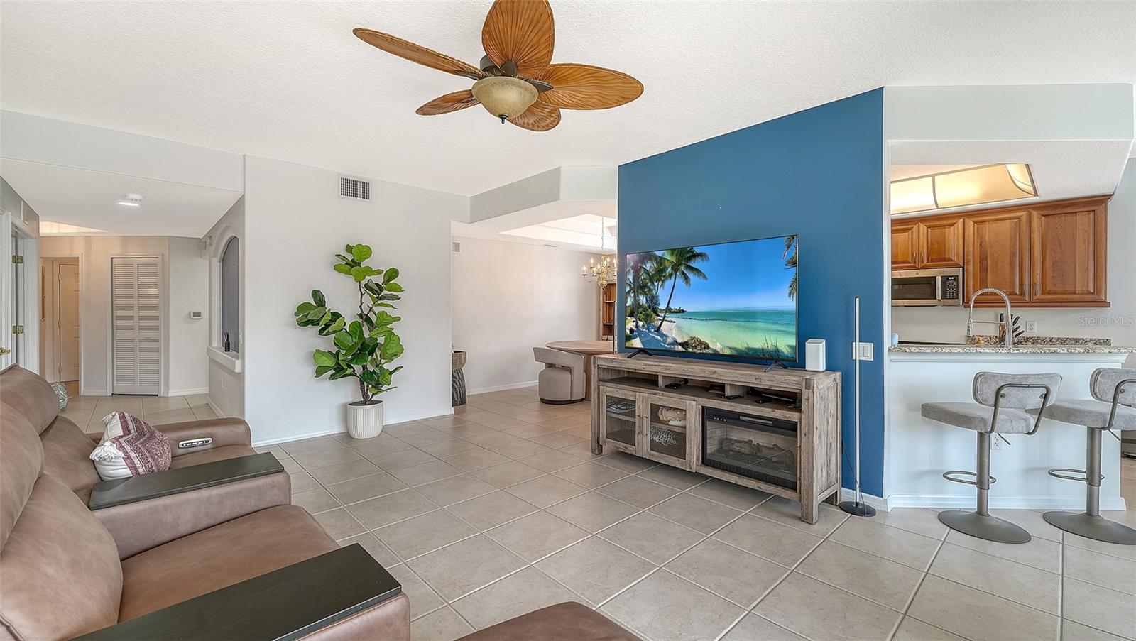 4469 Cinnamon Drive, FL