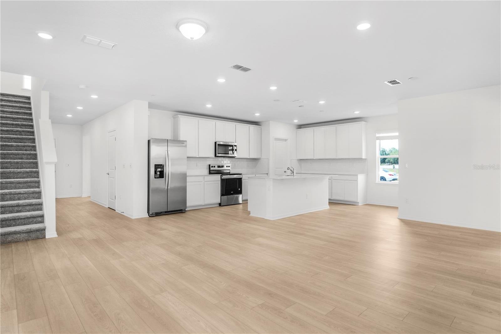 5643 Enchanted Meadow Alley, FL