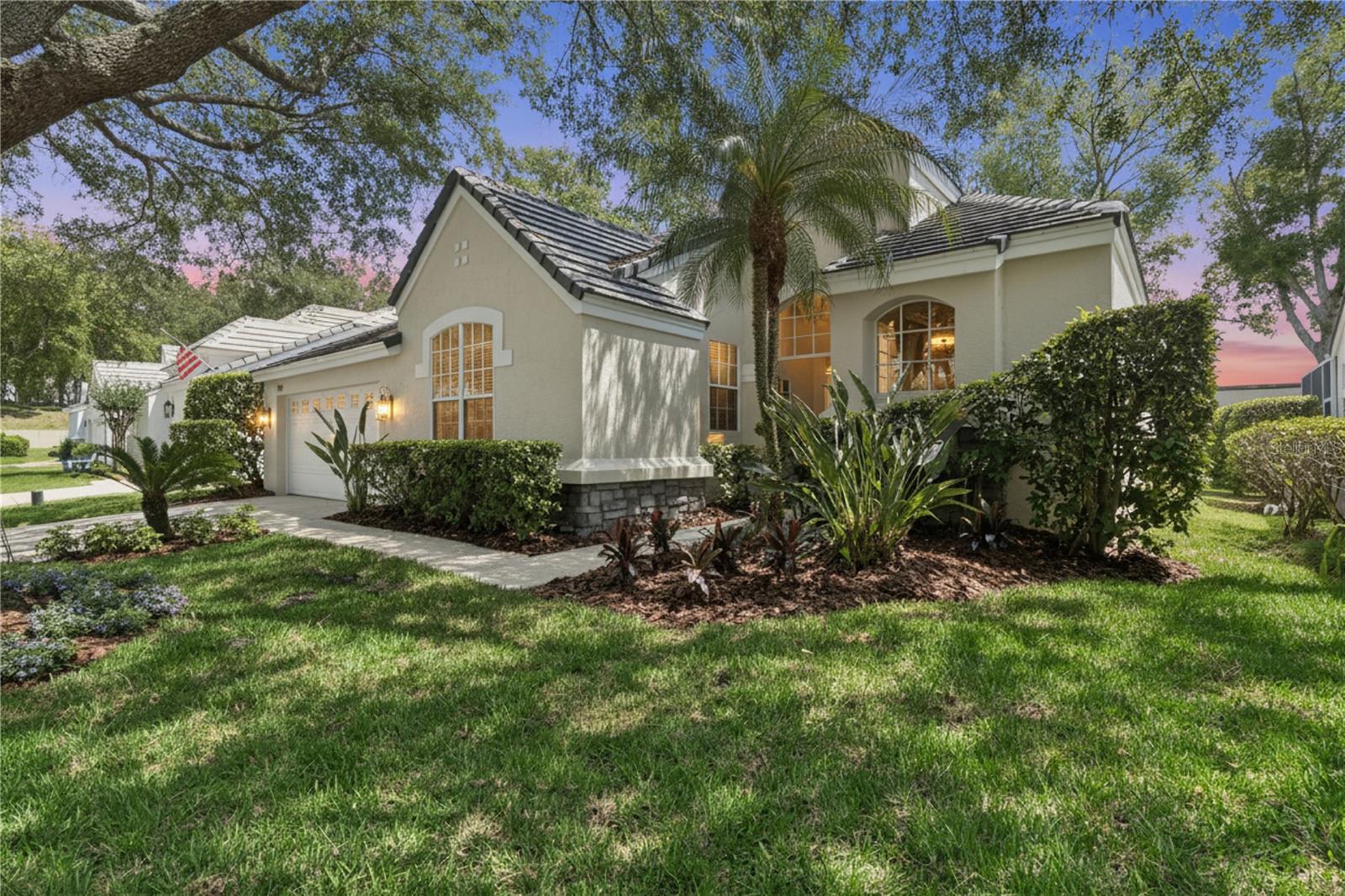 204 Wimbledon Cir, FL