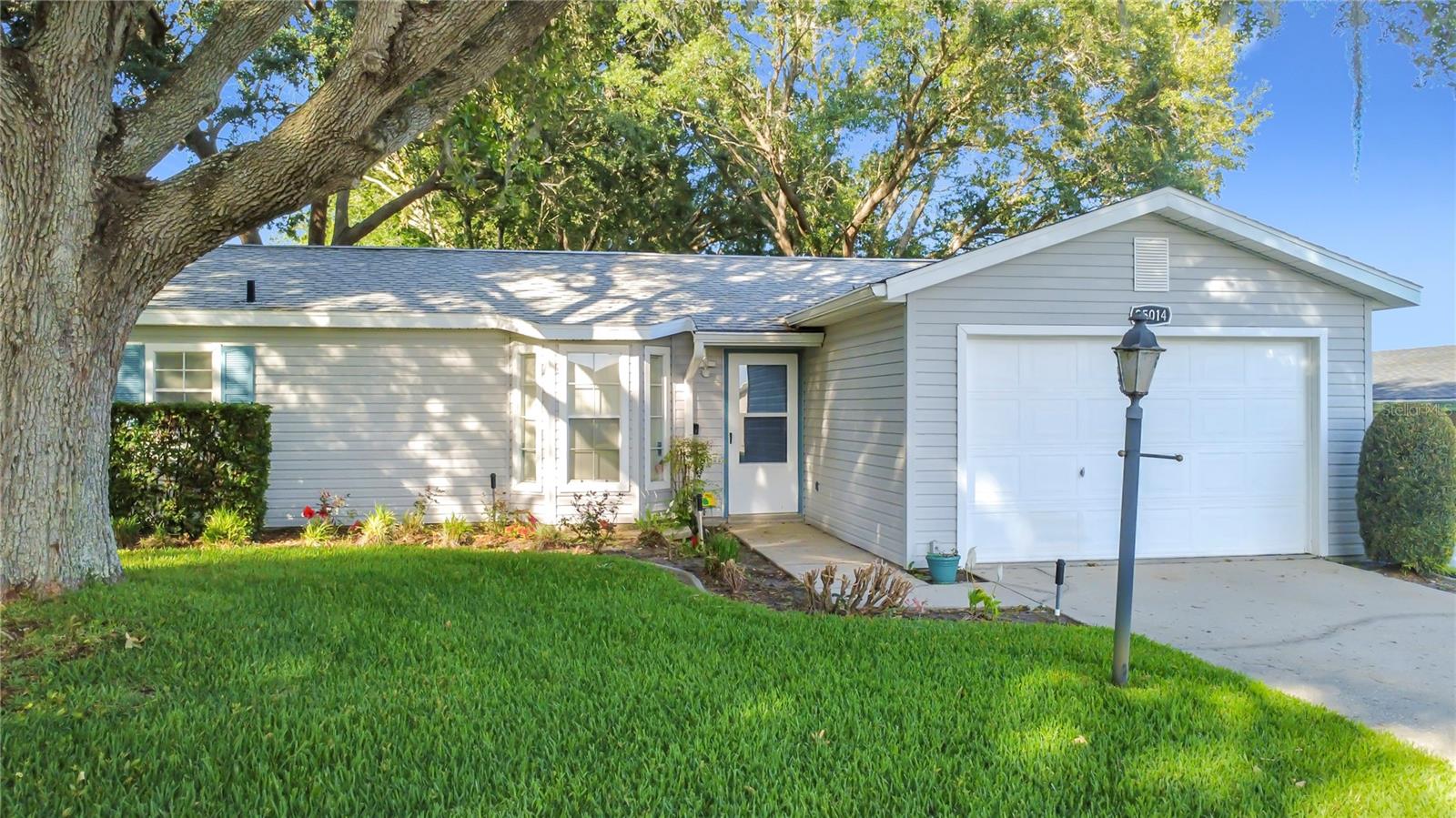 25014 Pine Hl, FL