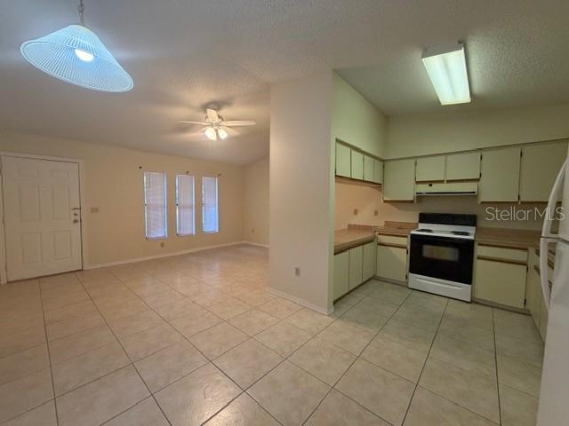 32818 Lake Square Court, FL