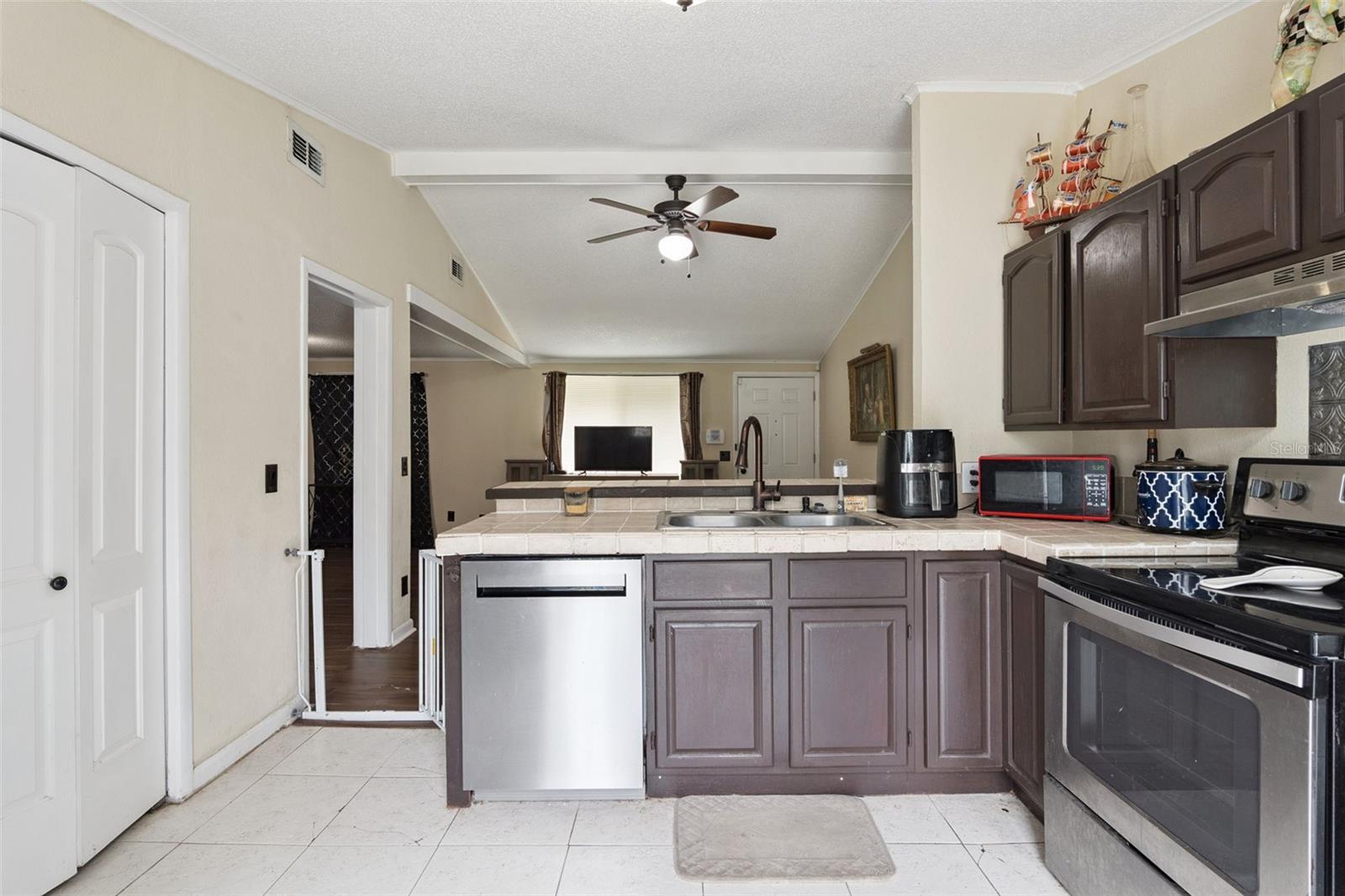 25 Thrush Street, FL