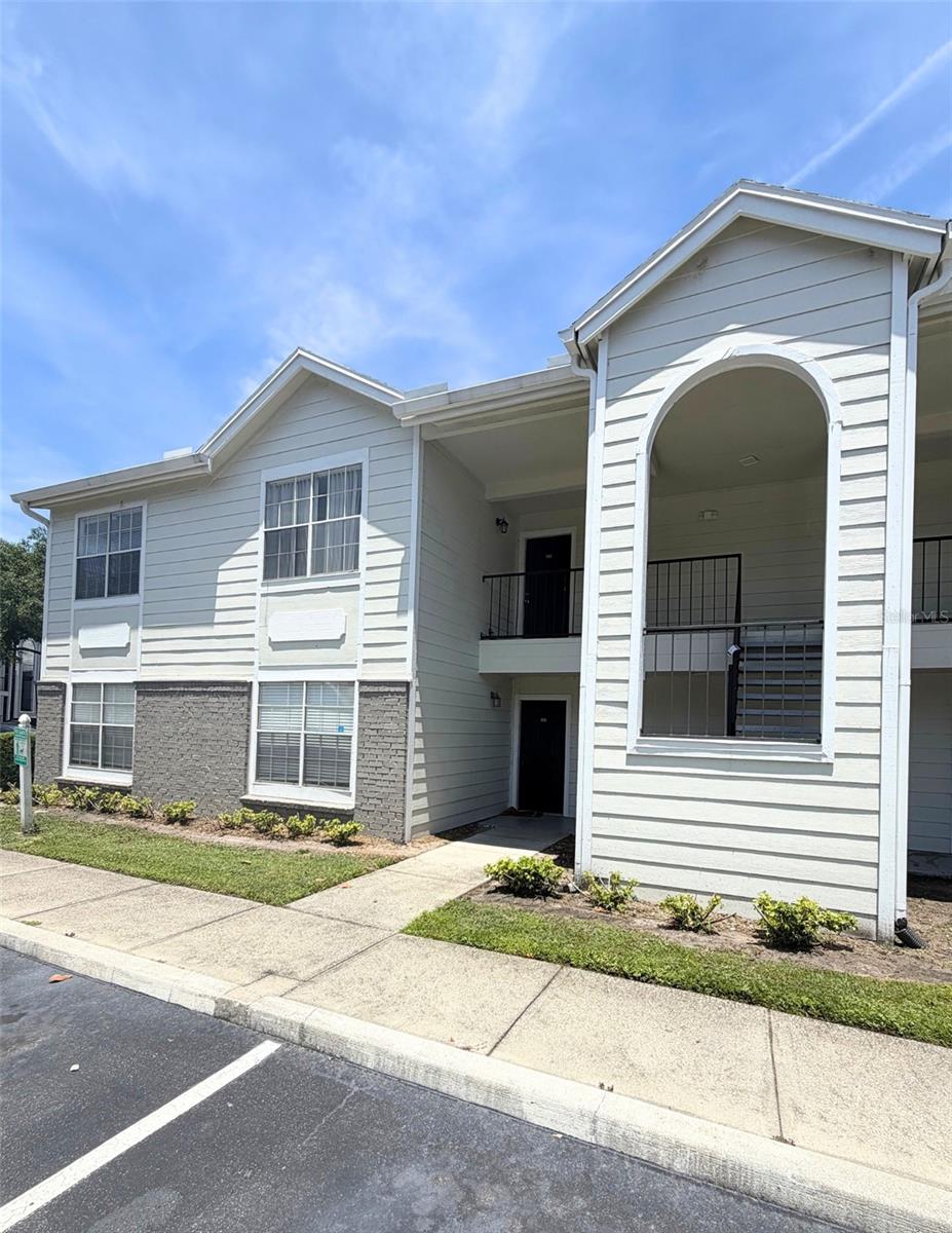 2550 Alafaya Trail, FL