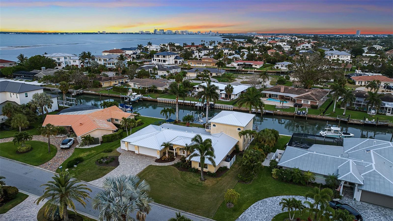 524 Hornblower Lane, FL