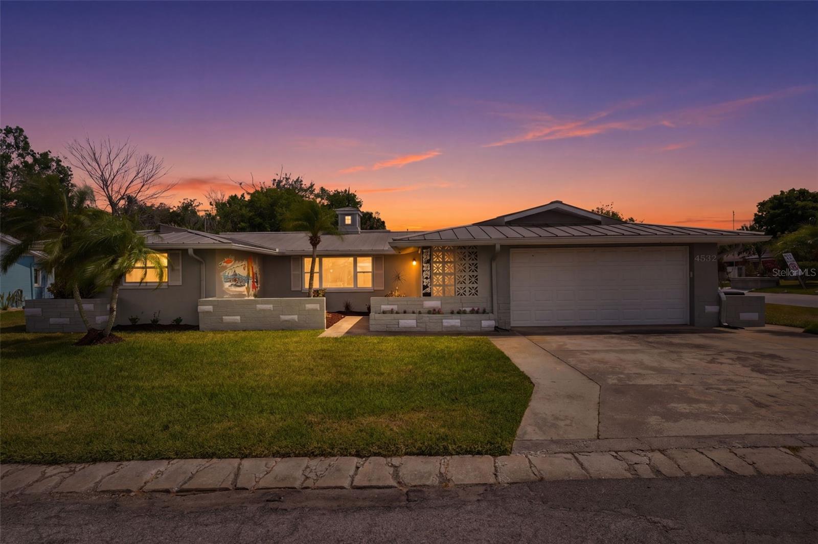4832 Shell Stream Blvd, FL