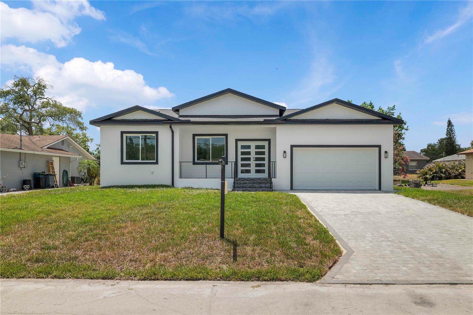 8526 Indies Dr, FL