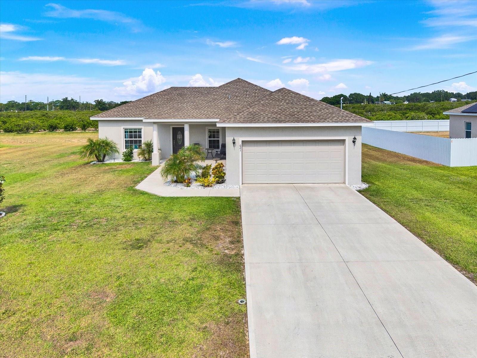 621 Palmdale Ave, FL