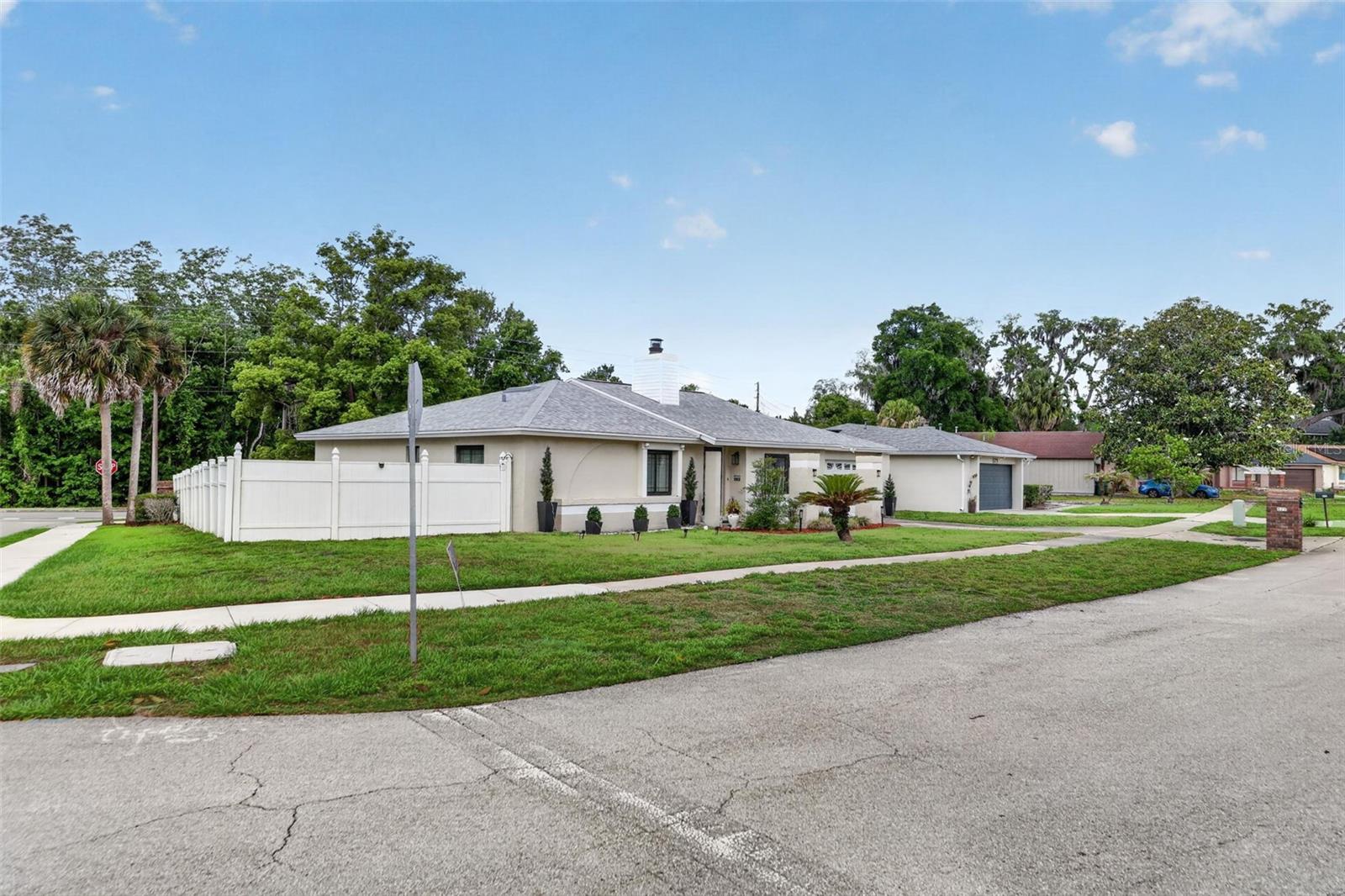 575 Tiberon Cove Road, FL