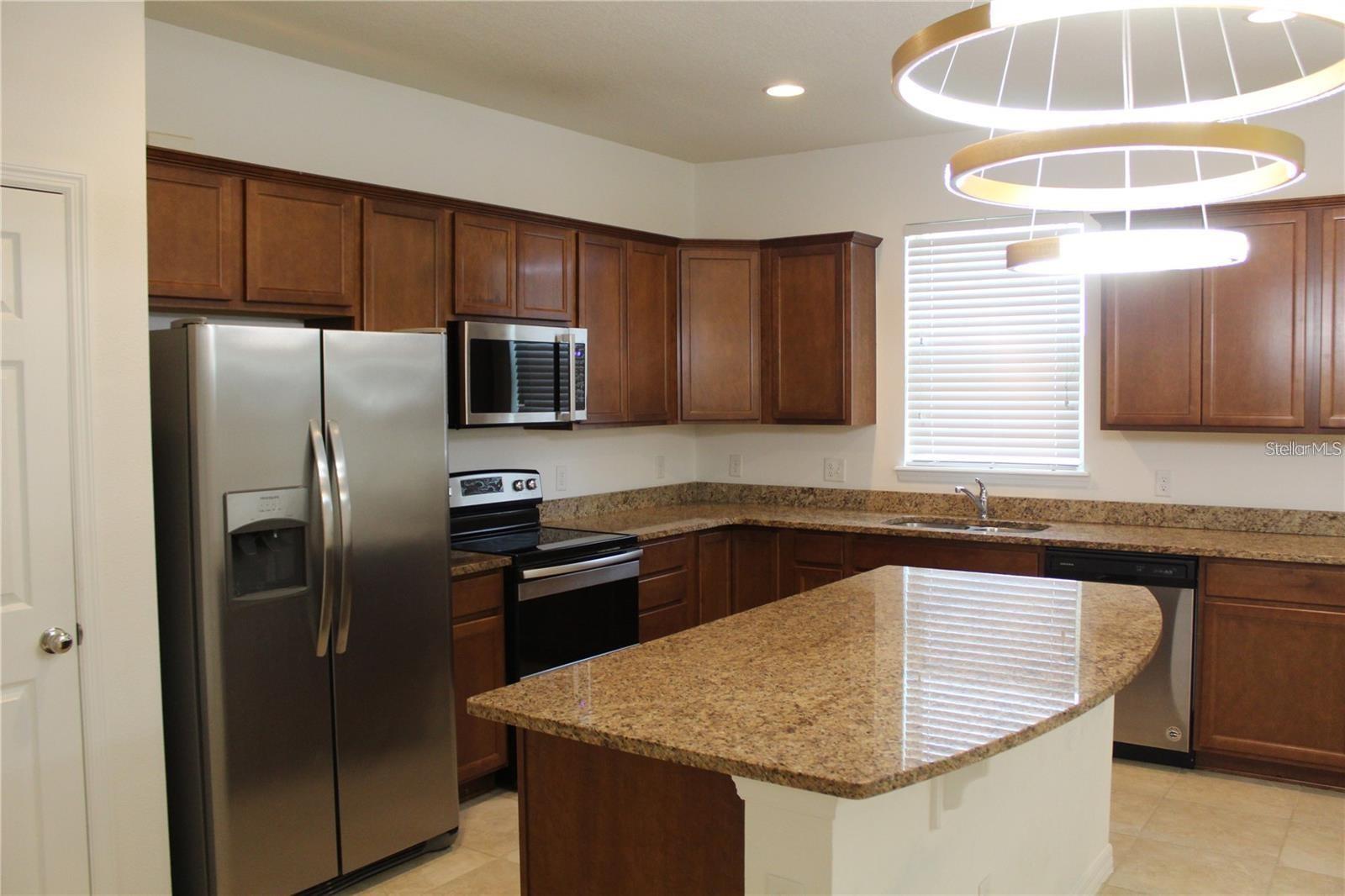 17249 Goldcrest Loop, FL