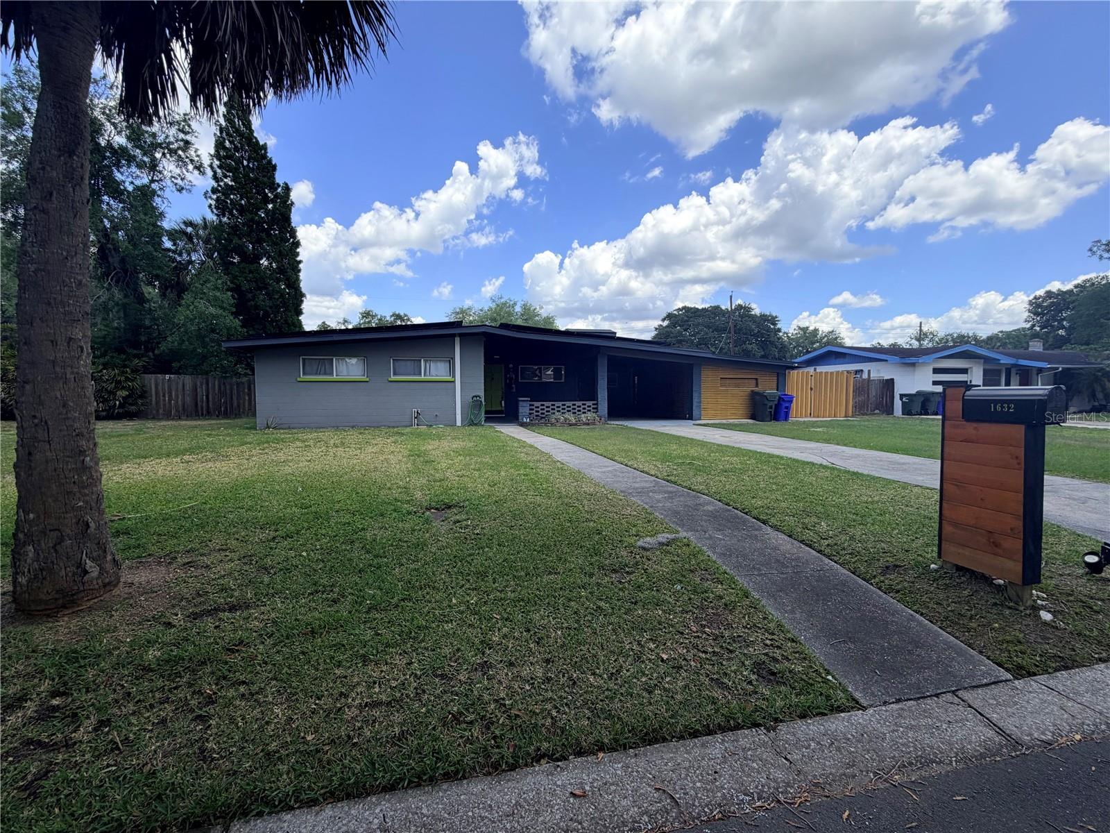 1632 Pineberry Street, FL