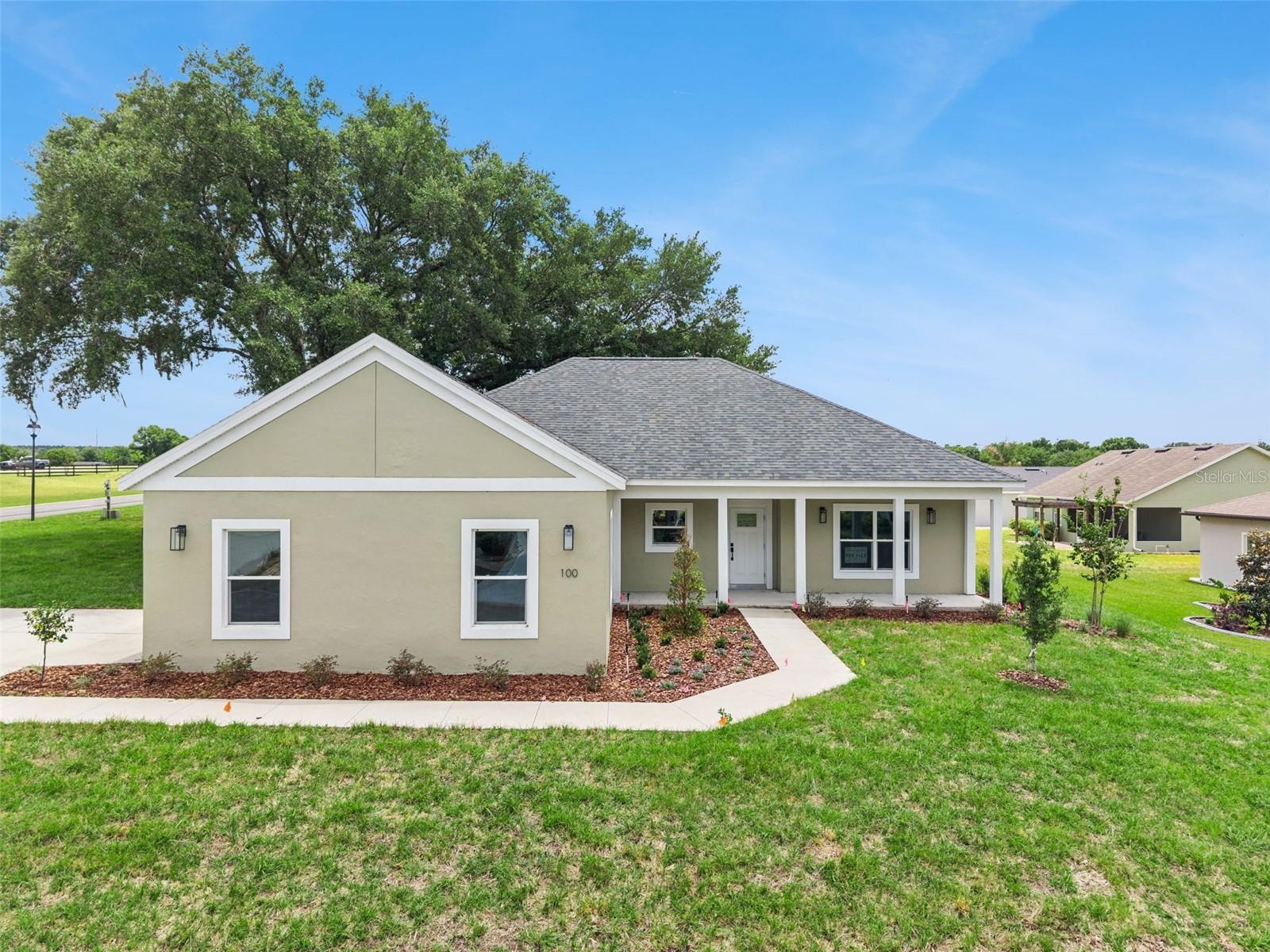 100 Fairway Cir, FL
