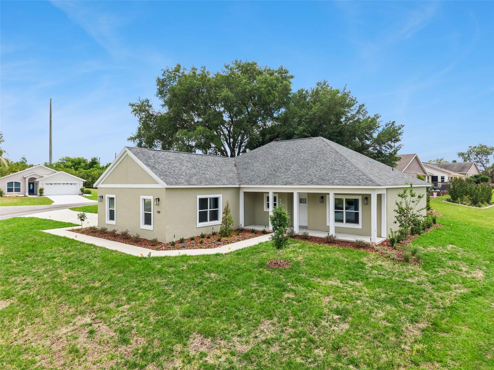 100 Fairway Circle, FL