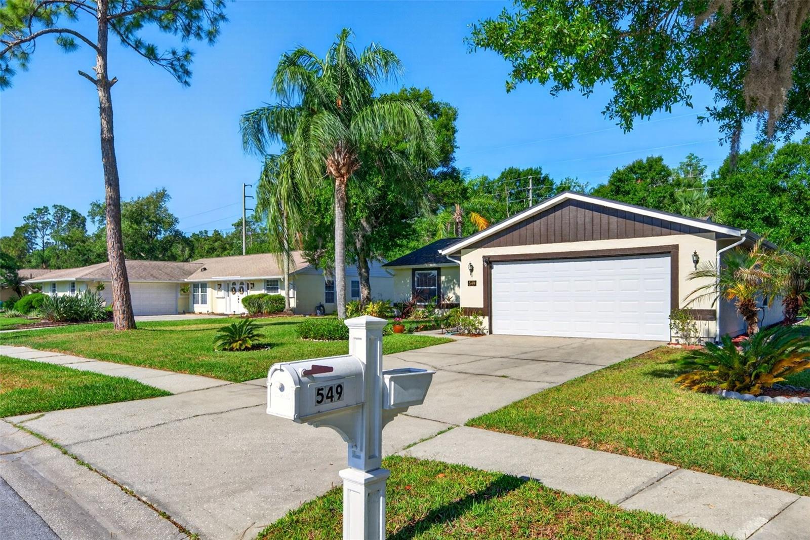 549 Longwood Circle, FL