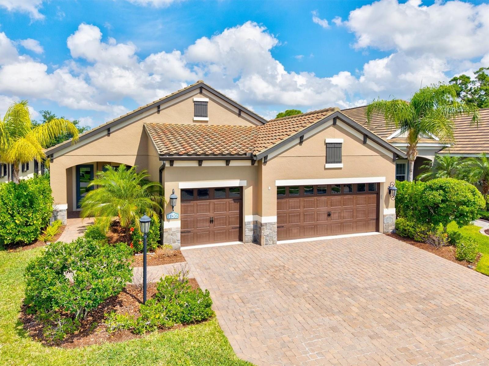 11876 Hunters Creek Road, FL