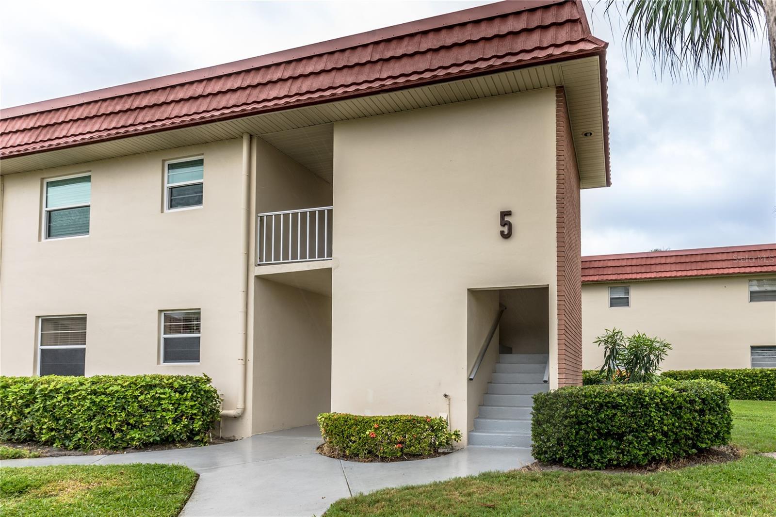 5 Vista Palm Ln #203, FL
