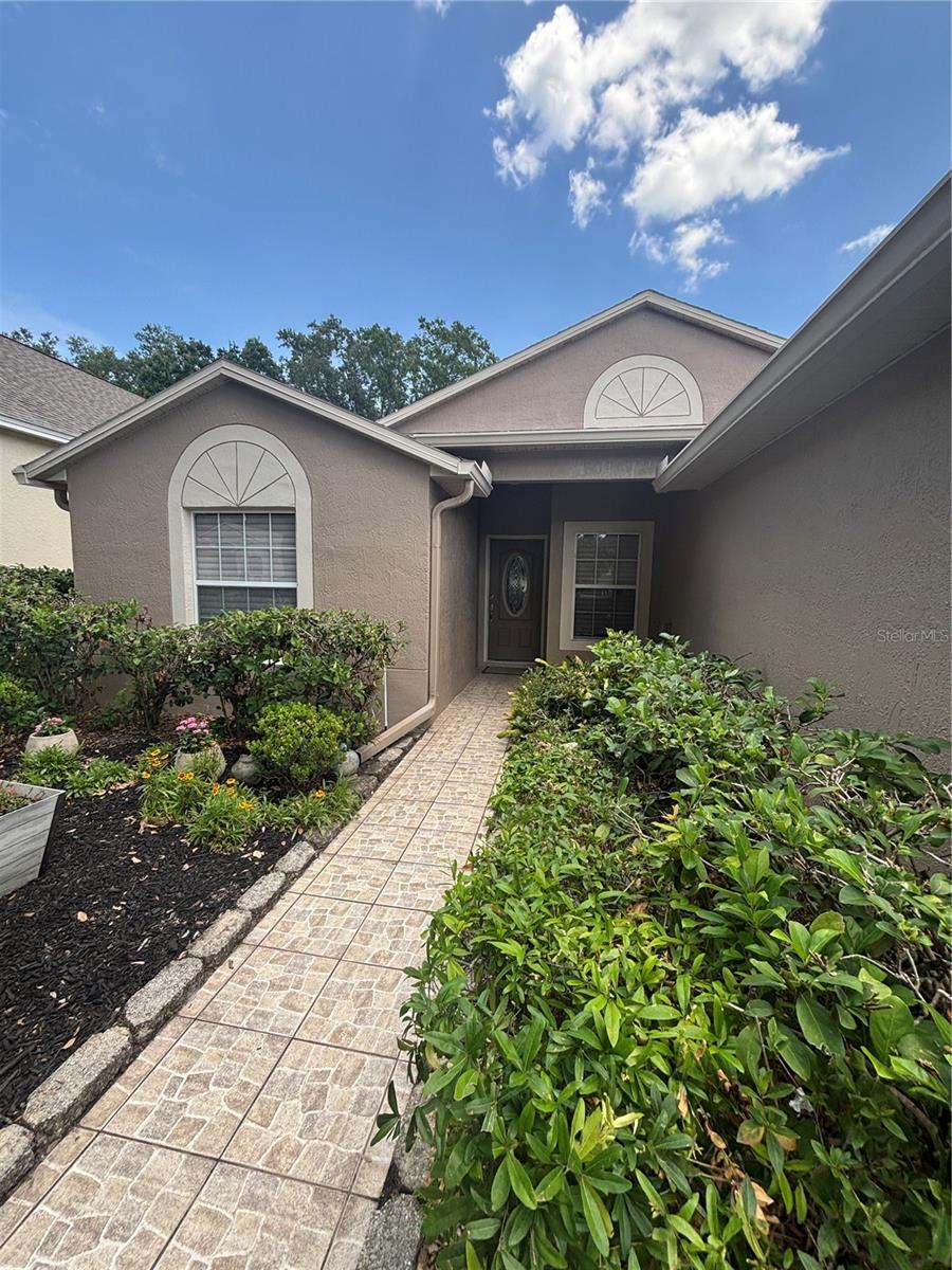 649 Buckingham Drive, FL