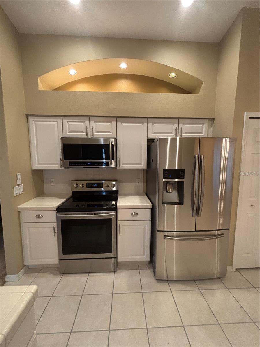 649 Buckingham Drive, FL