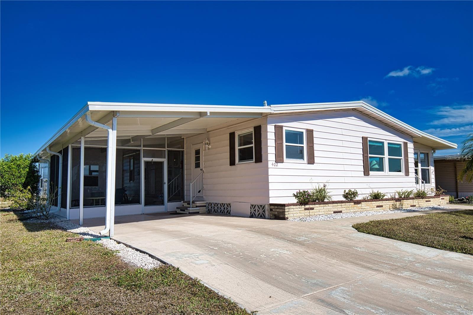 402 Chiquita, FL