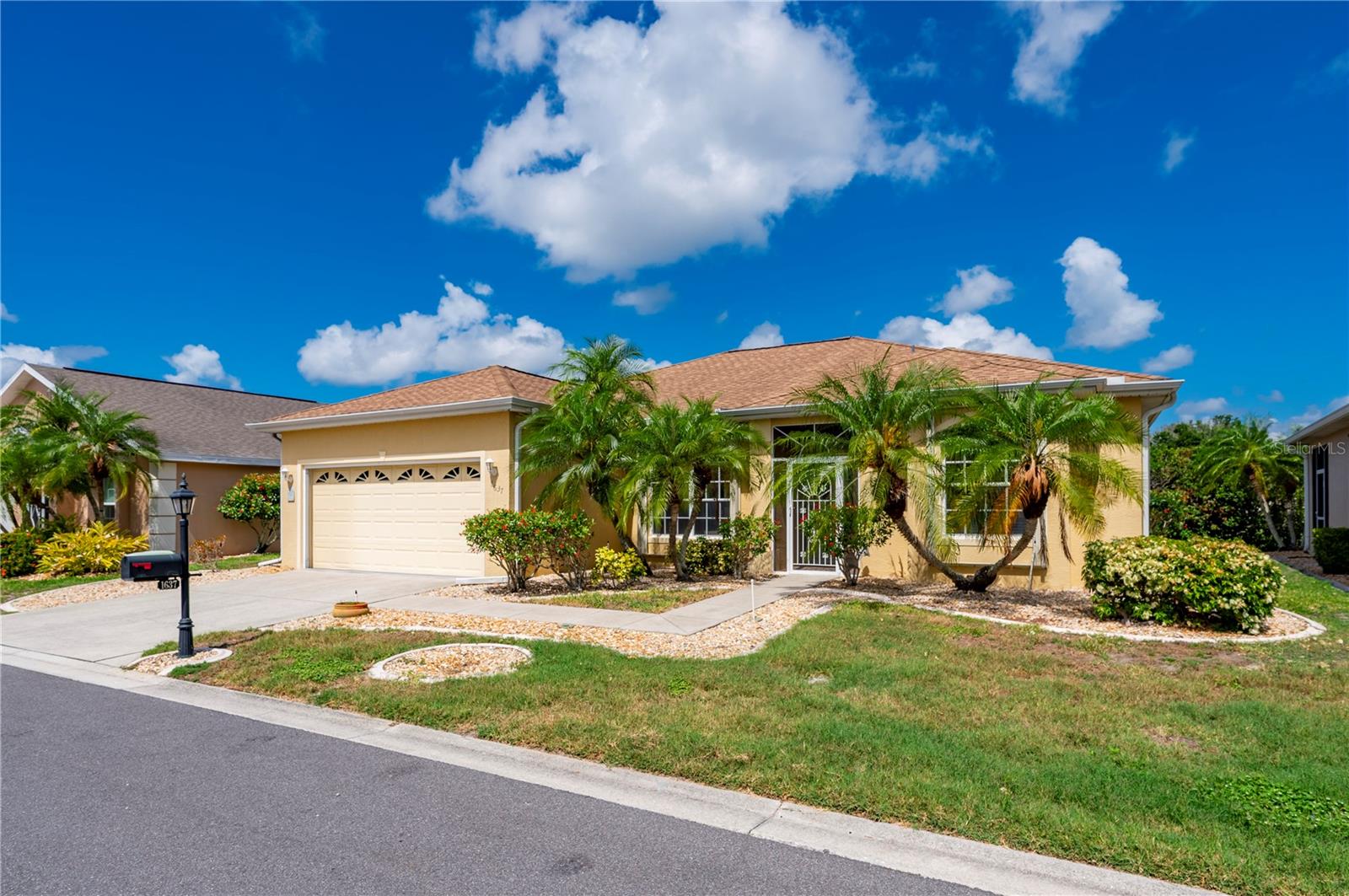 1637 Palace Court, FL