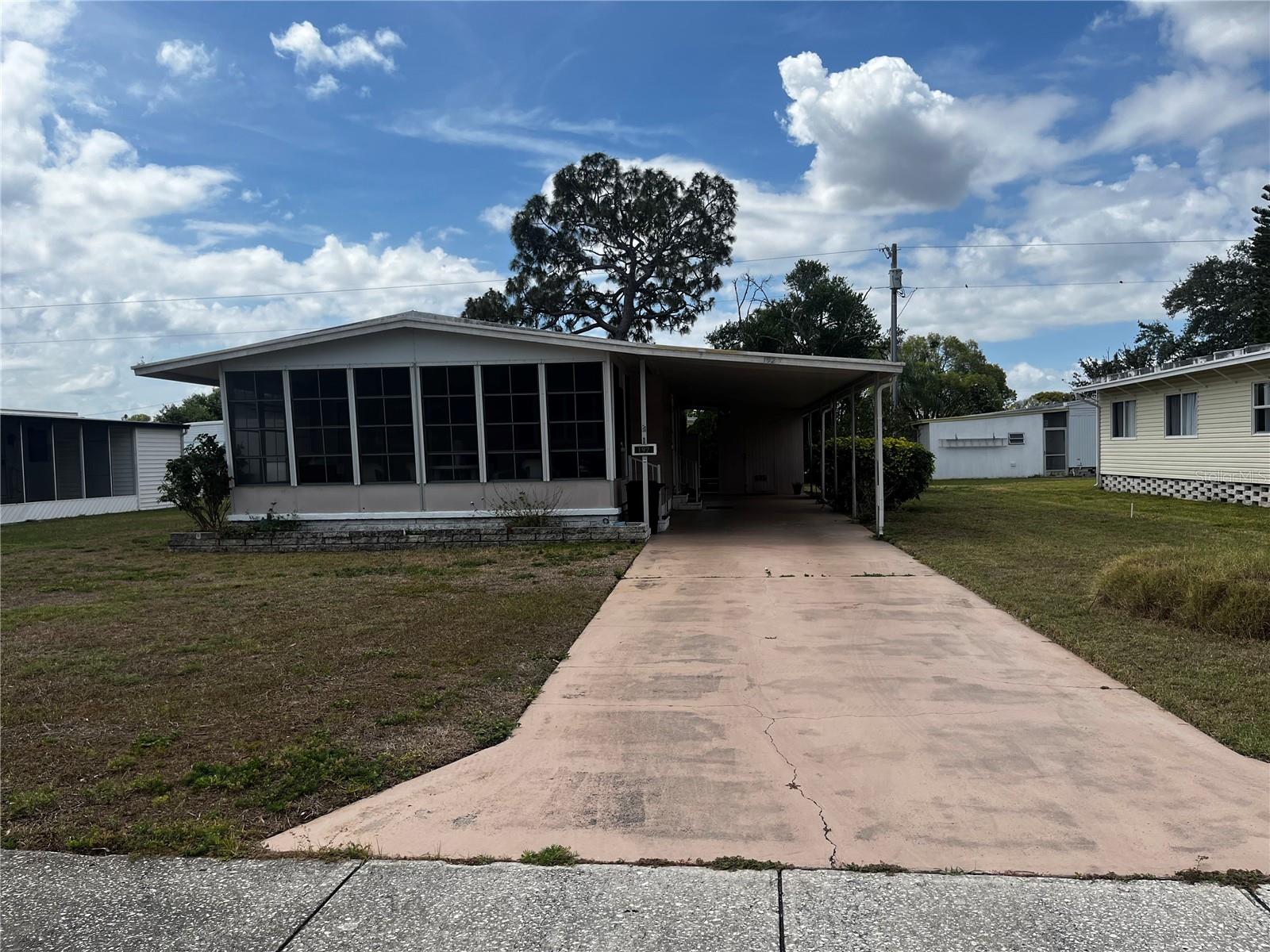 192 Philadelphia Boulevard, FL