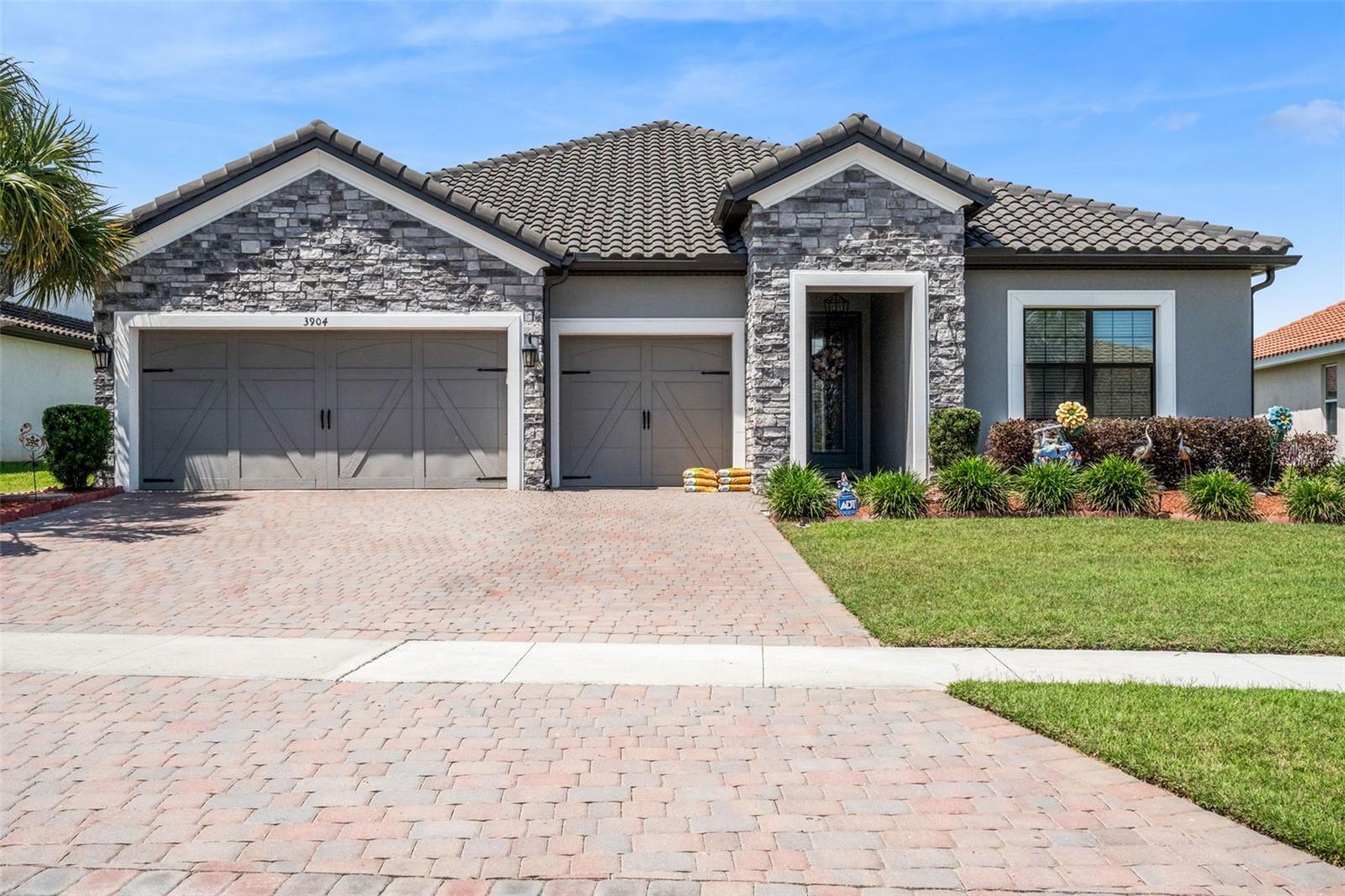 3904 Redfin Place, FL