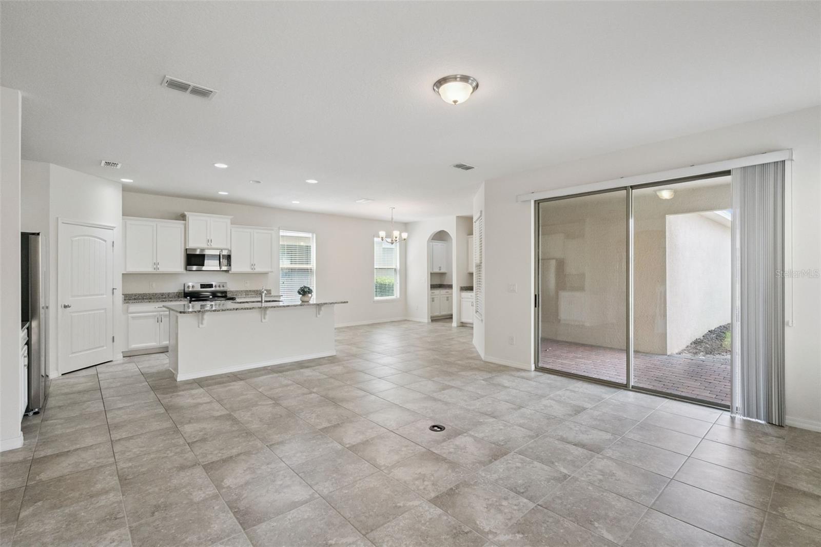 16031 Pebble Bluff Loop, FL