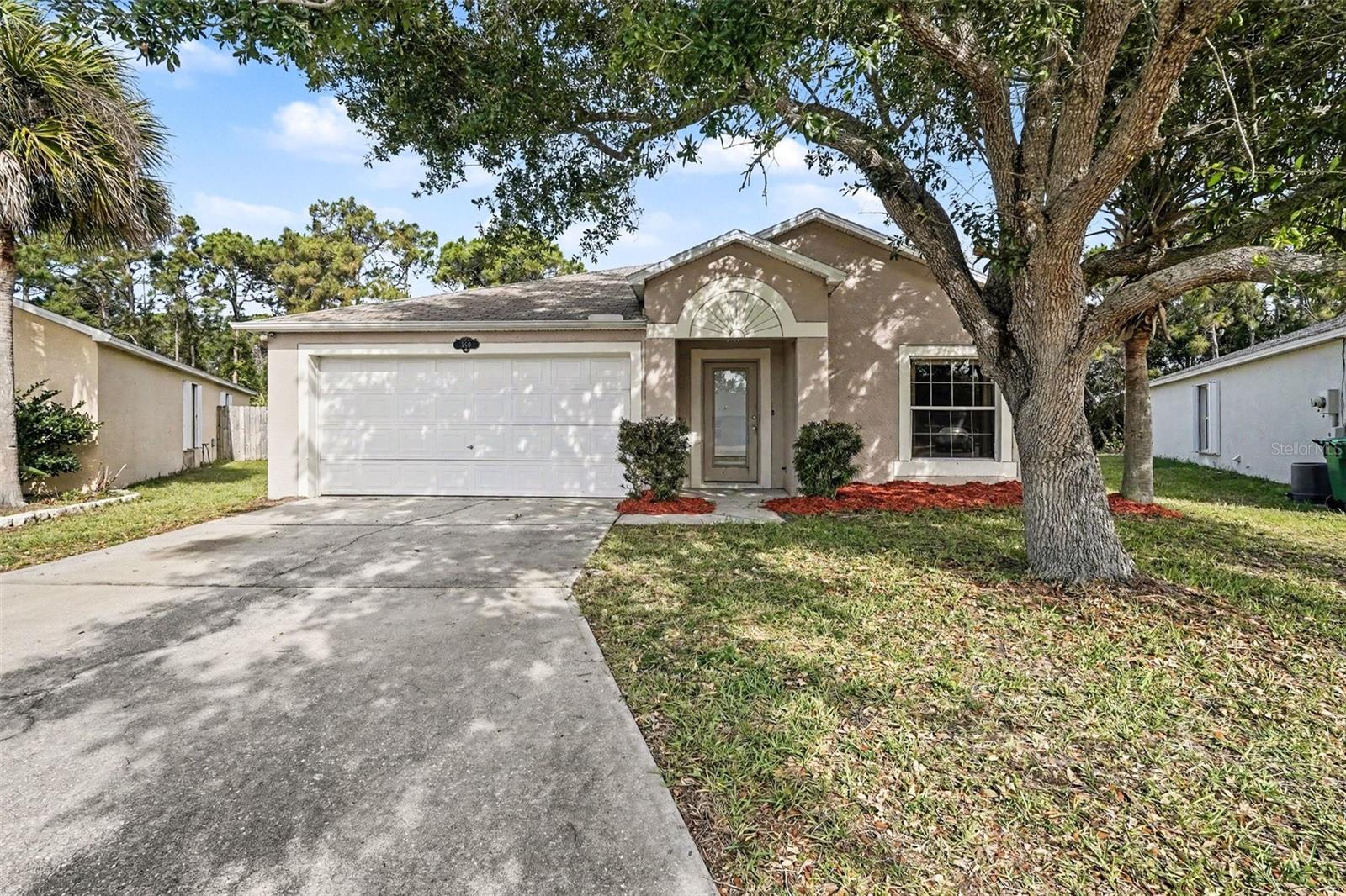 560 Benton Dr, FL