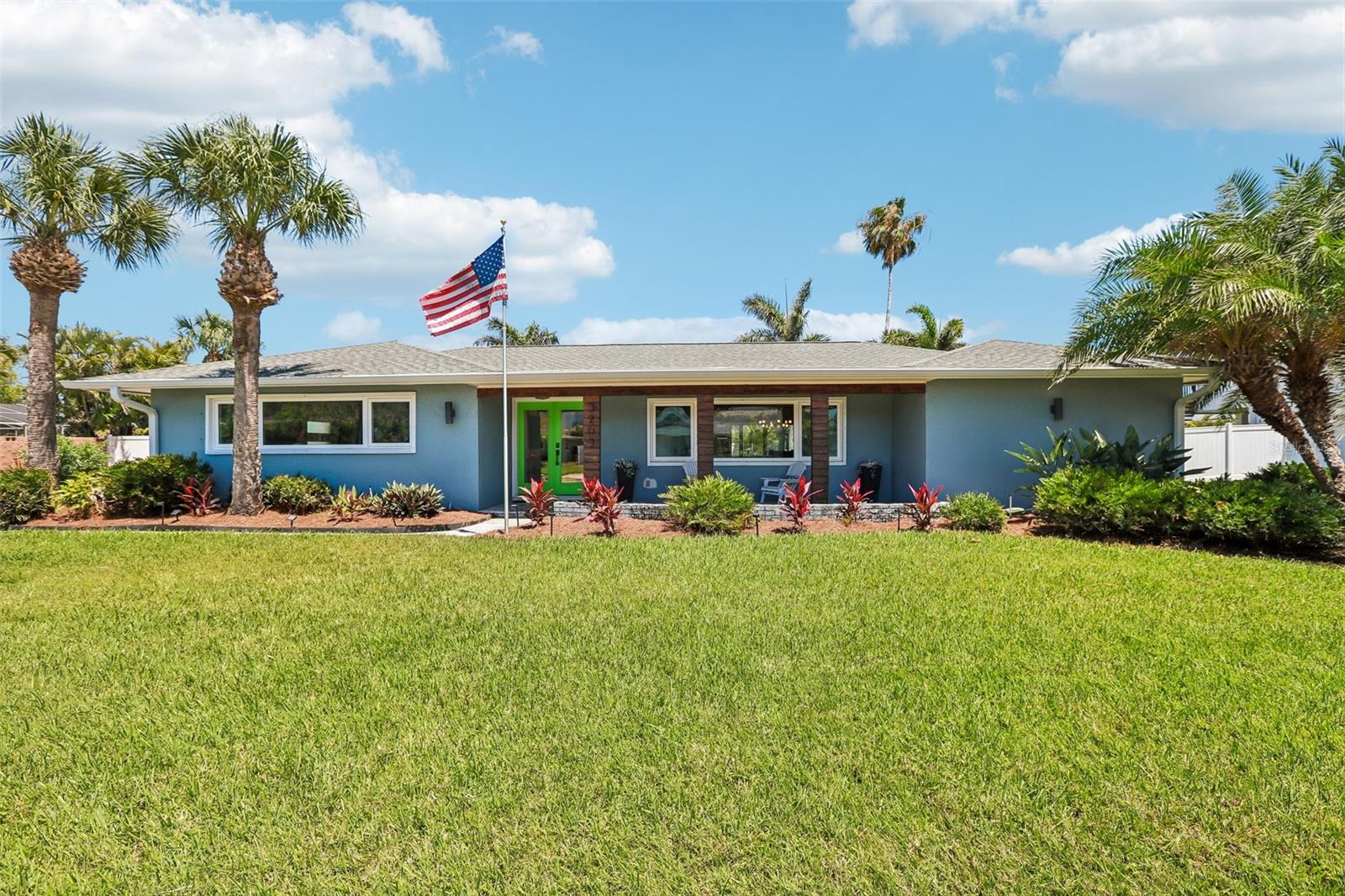 3203 Hibiscus Dr W, FL