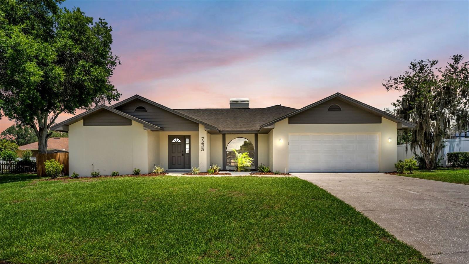 7225 Hileman Dr E, FL
