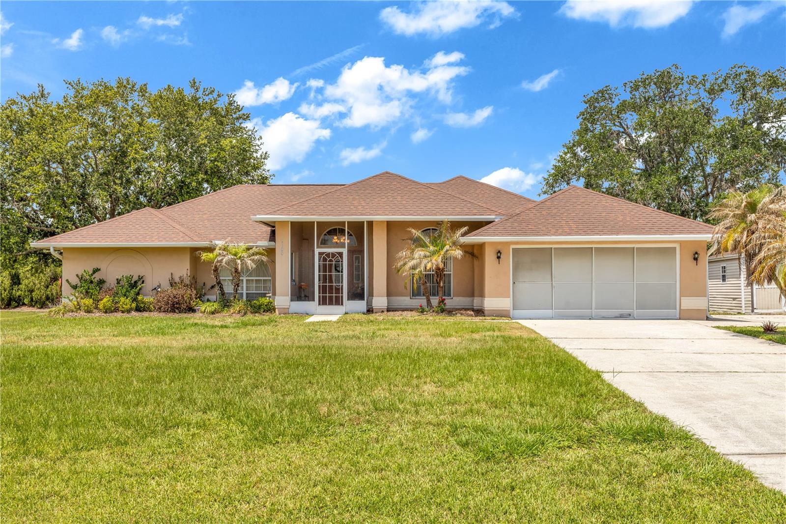 2800 Woodsmere Court, FL