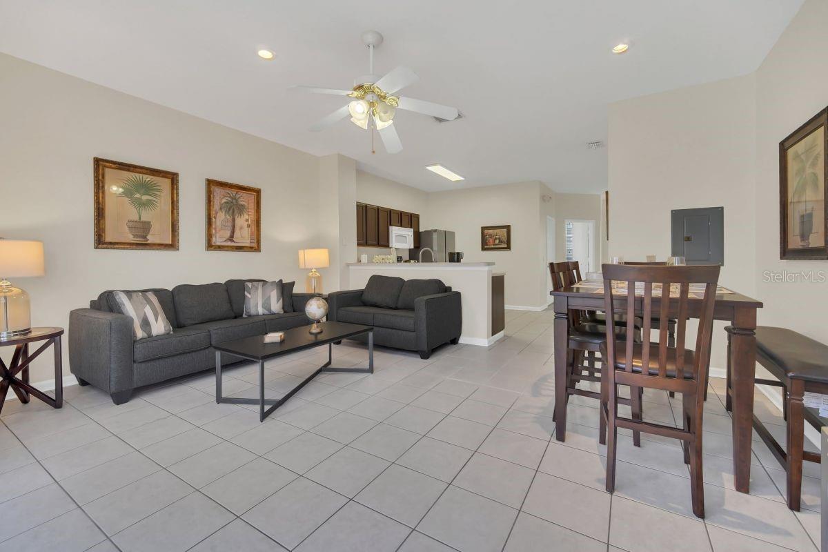2545 Renshaw Street, FL