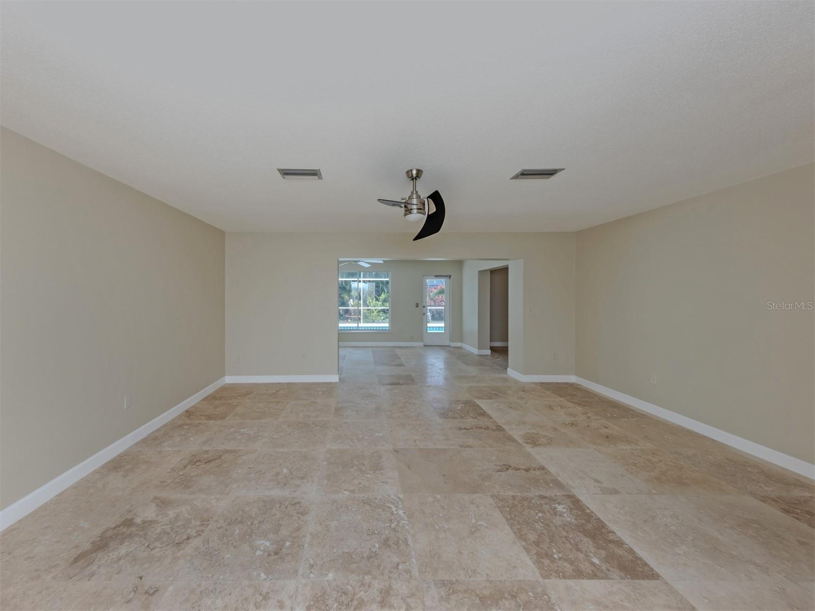 1007 River Oaks Court, FL