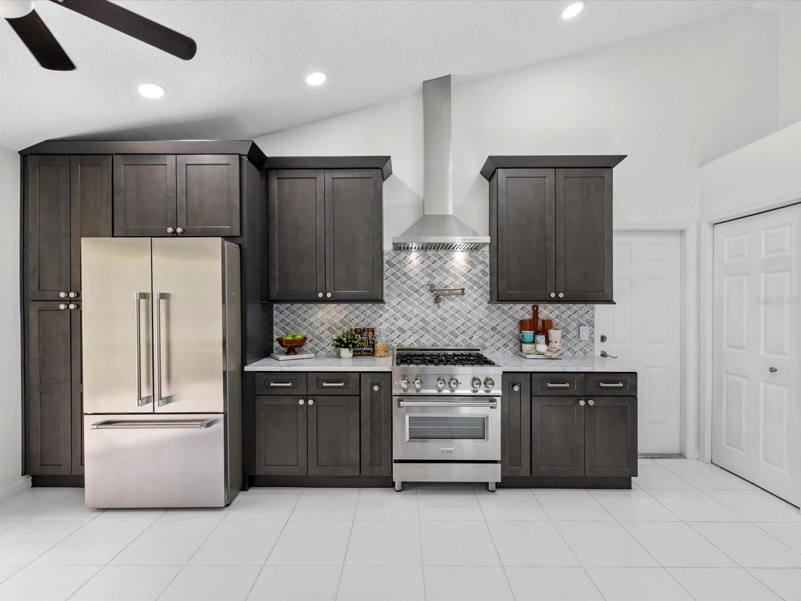 9631 Oakwood Hills Court, FL