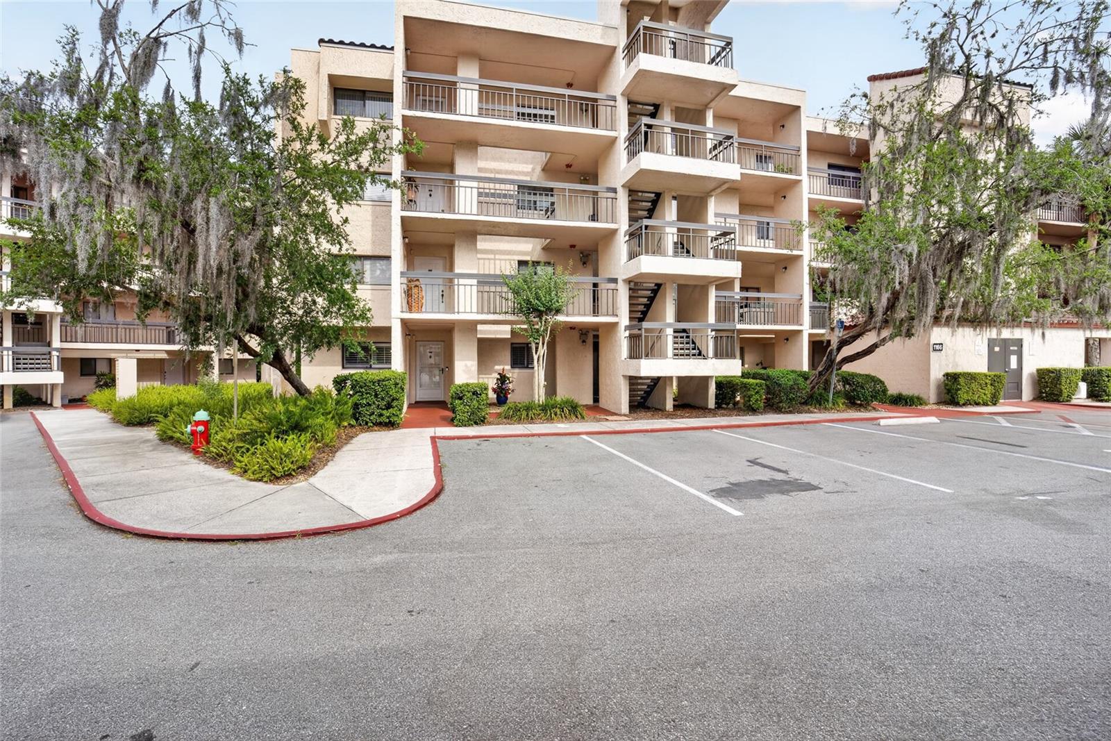 1166 Carmel Cir #100, FL