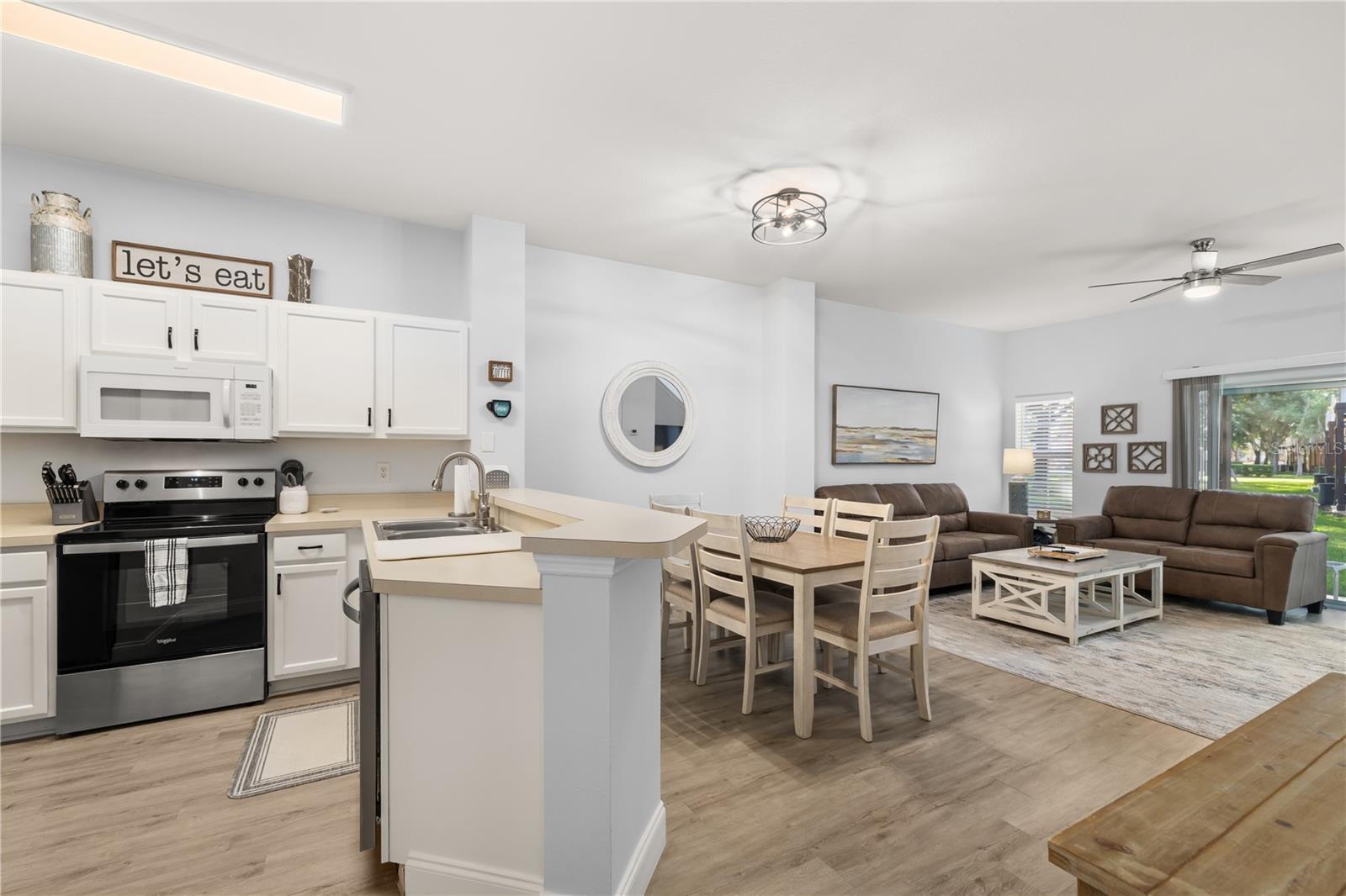 8424 Crystal Cove Loop, FL