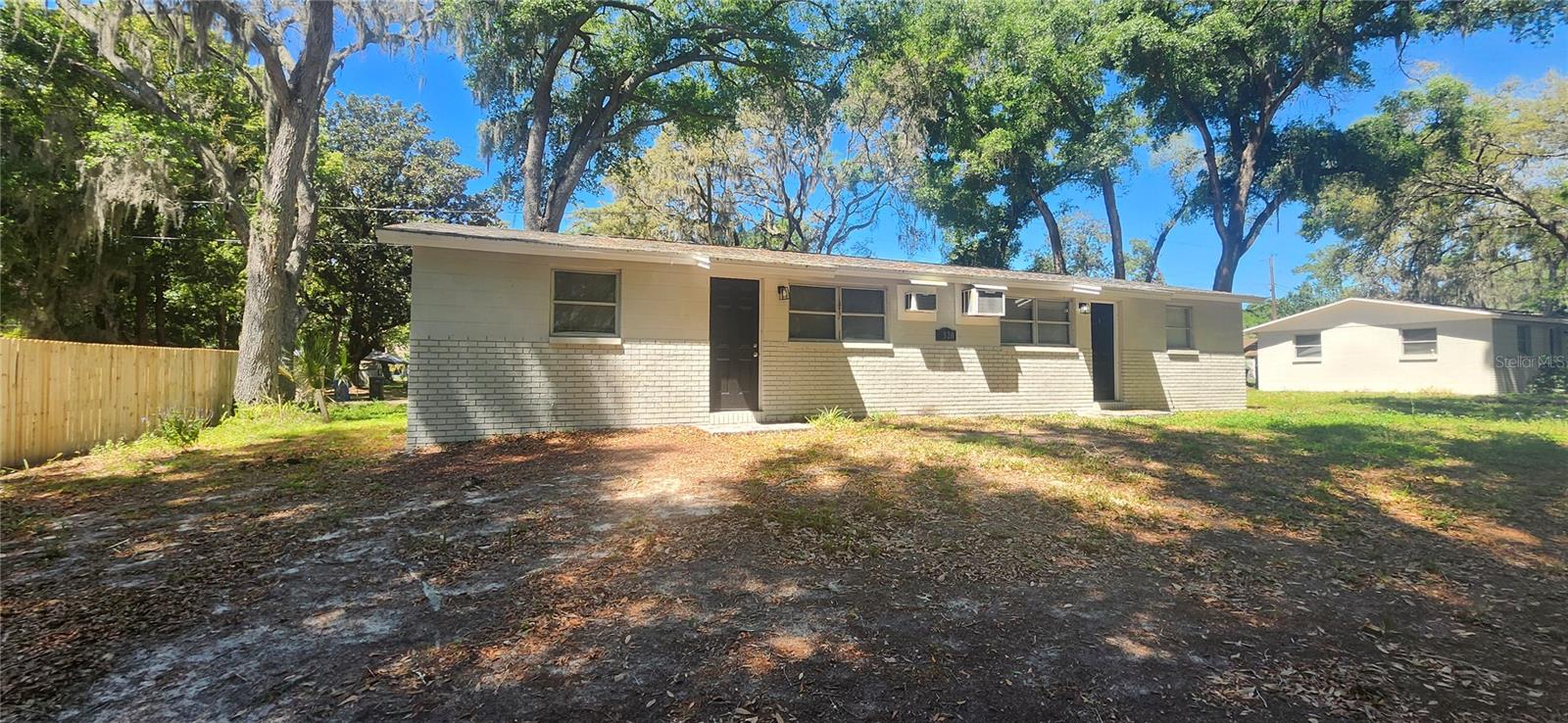 5320 Pine Street, FL