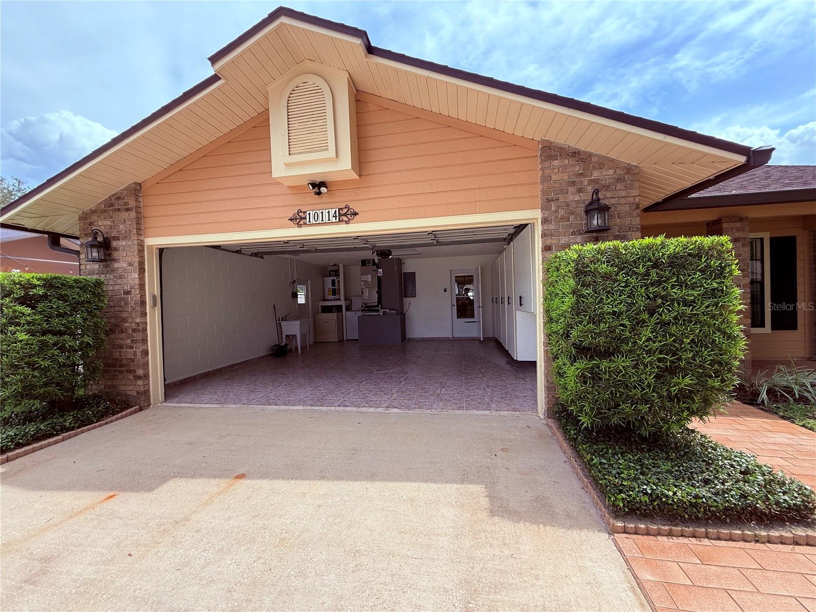 10114 Clairmel Court, FL